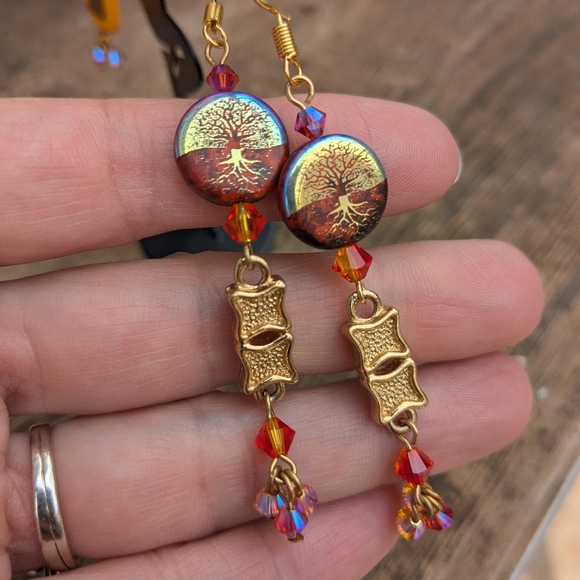 Cinnamon Crystal Tree Earrings - Picture 5 of 9